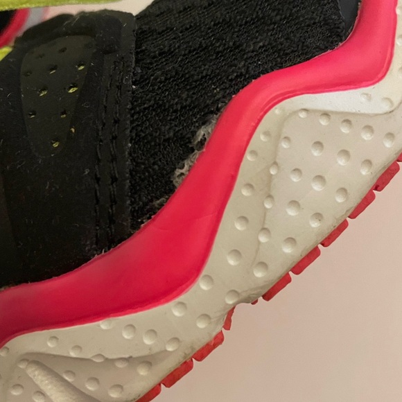 Under Armour Micro G Optimum Running Shoes
Sneakers Black 8.5m - Picture 12 of 12